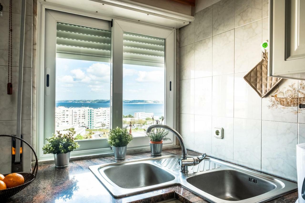 Ferienwohnung Window To The Sea Oeiras Exterior foto
